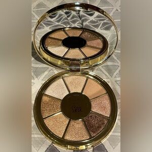 TART - Limited Edition Eyeshadow Pallete -       Rainforest of the sea VOL III